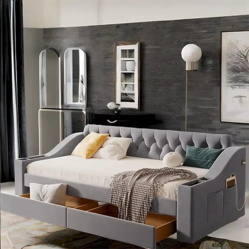 Lit de jour double en velours avec accoudoirs de rangement et port USB