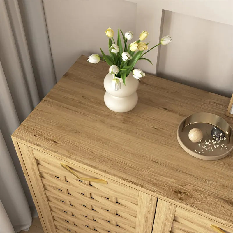 Buffet en bois avec étagère réglable